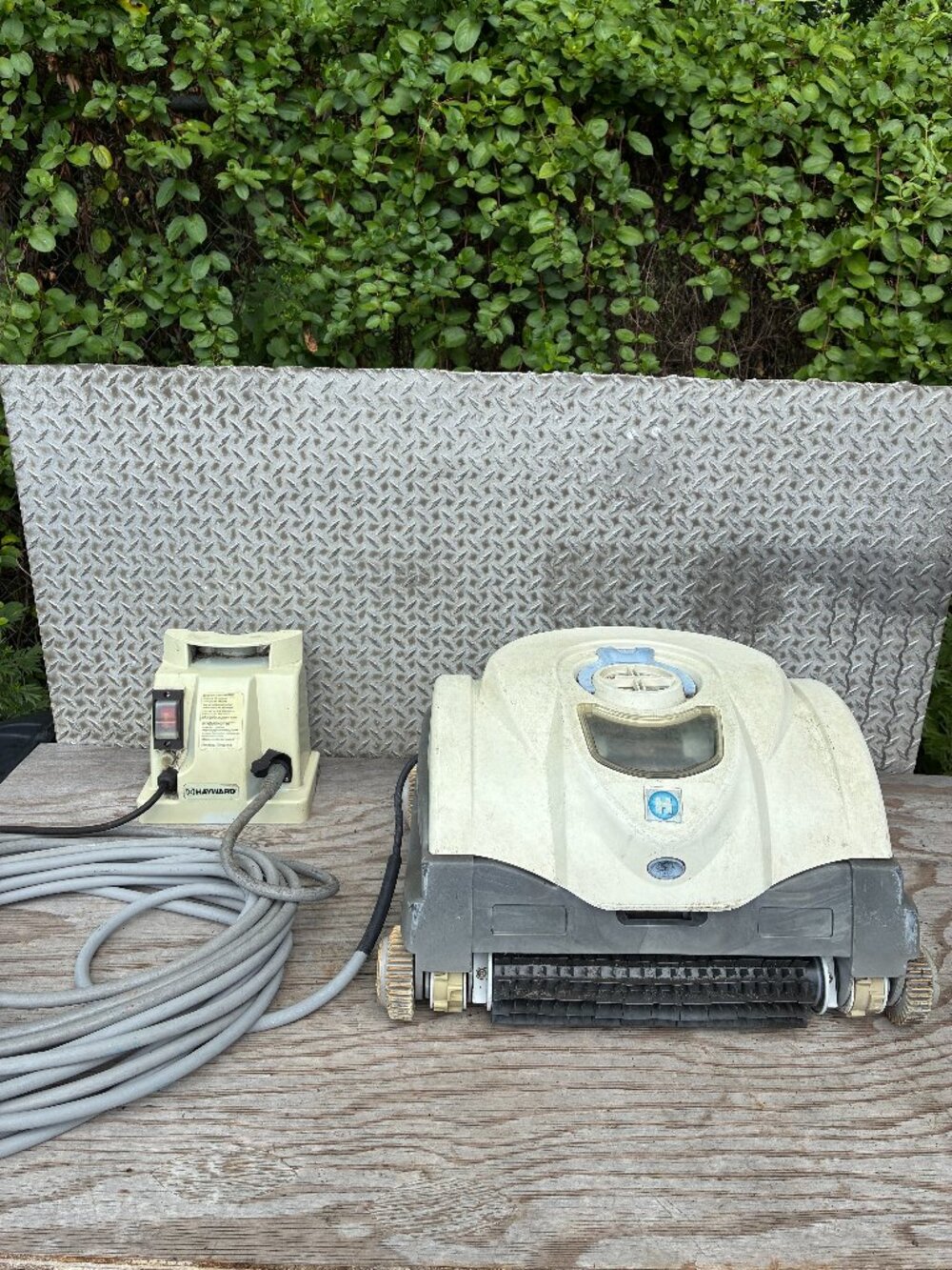 Maytronics Dolphin Active 10 Robotic Ground Pool Cleaner Basic 115 Power Supply